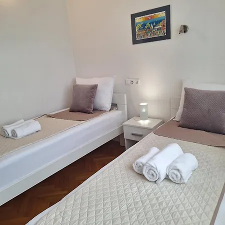 Katarina Apartment *
